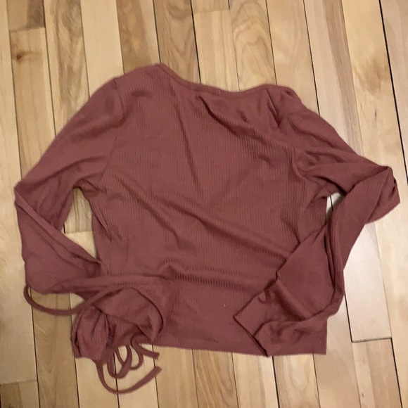 CLOSET CLEAN OUT Ribbed Wrap Front Shirt - Picture 4 of 6